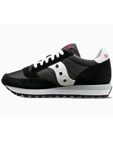 SAUCONY JAZZ ORIGINAL sneakers combine retro design with modern comfort for stylish casual wear.